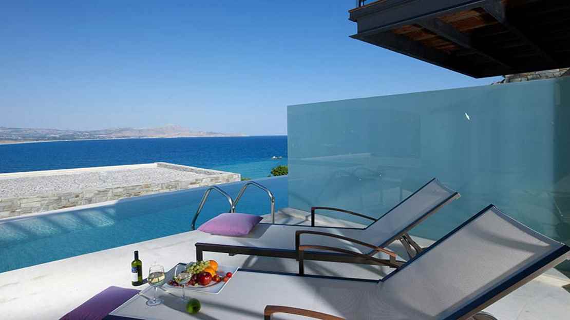 Double Room with Shared Pool 